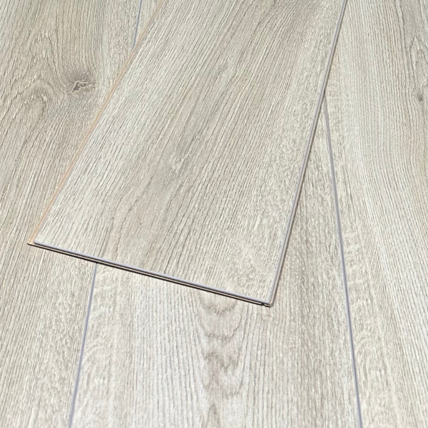 8mm Laminate Flooring Trendy Grey Oak Effect - Click System
