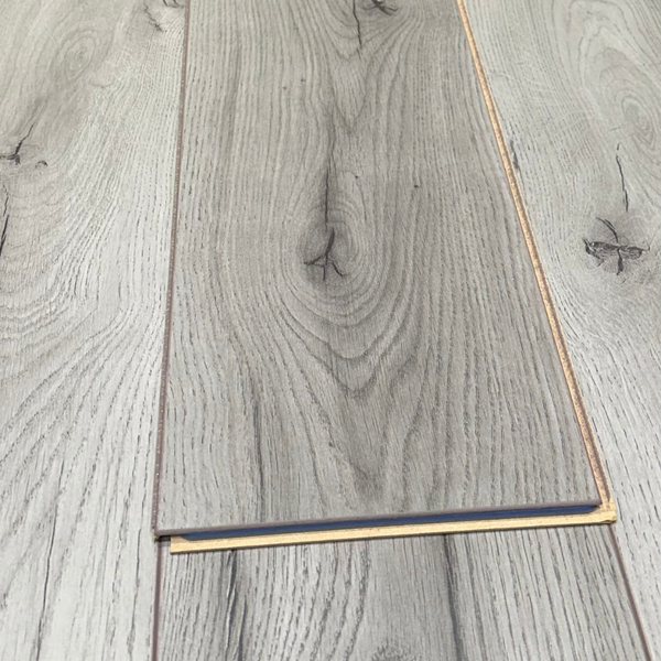 8mm Laminate Flooring Century Grey Oak Effect - Click System