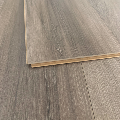 8mm Laminate Flooring - Chestnut Oak Effect - V Groove - AC4 Rated - Click System