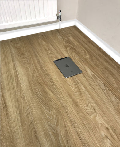 Oak LVT Vinyl Click Plank Flooring - 4.2mm Thick - Water Resistance - 25 Years Warranty